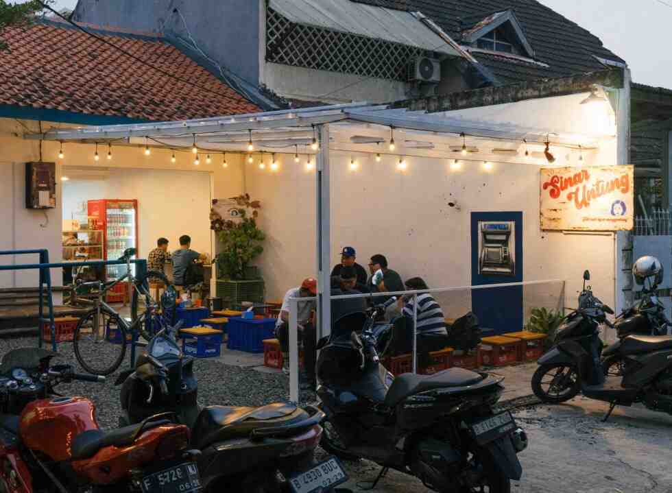 Sinar Untung Warteg Kekinian