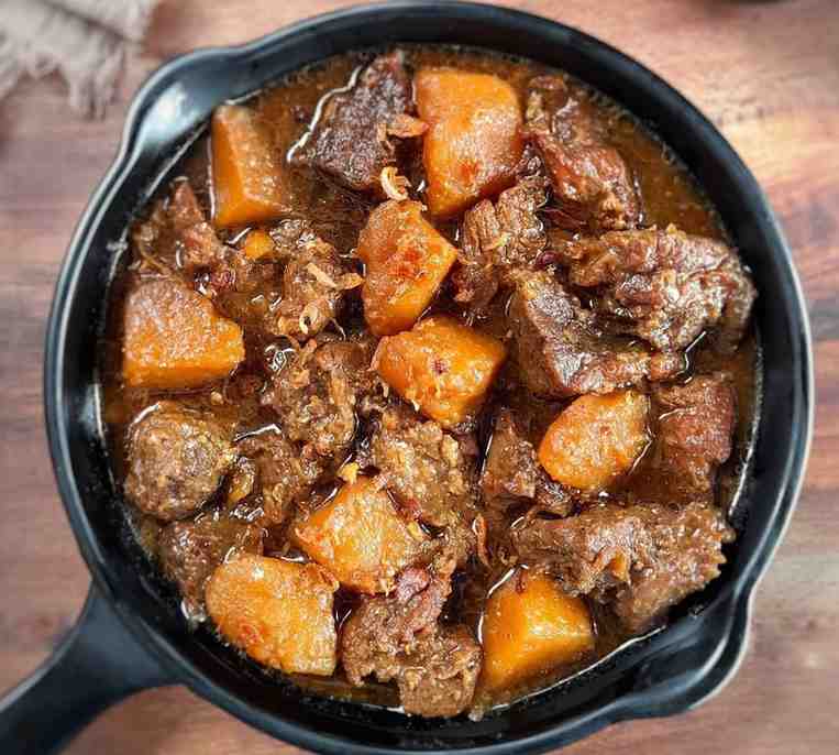Semur Daging Sapi Kentang