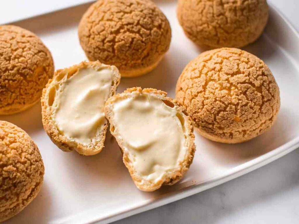 Cream Puff Choux au Craquelin